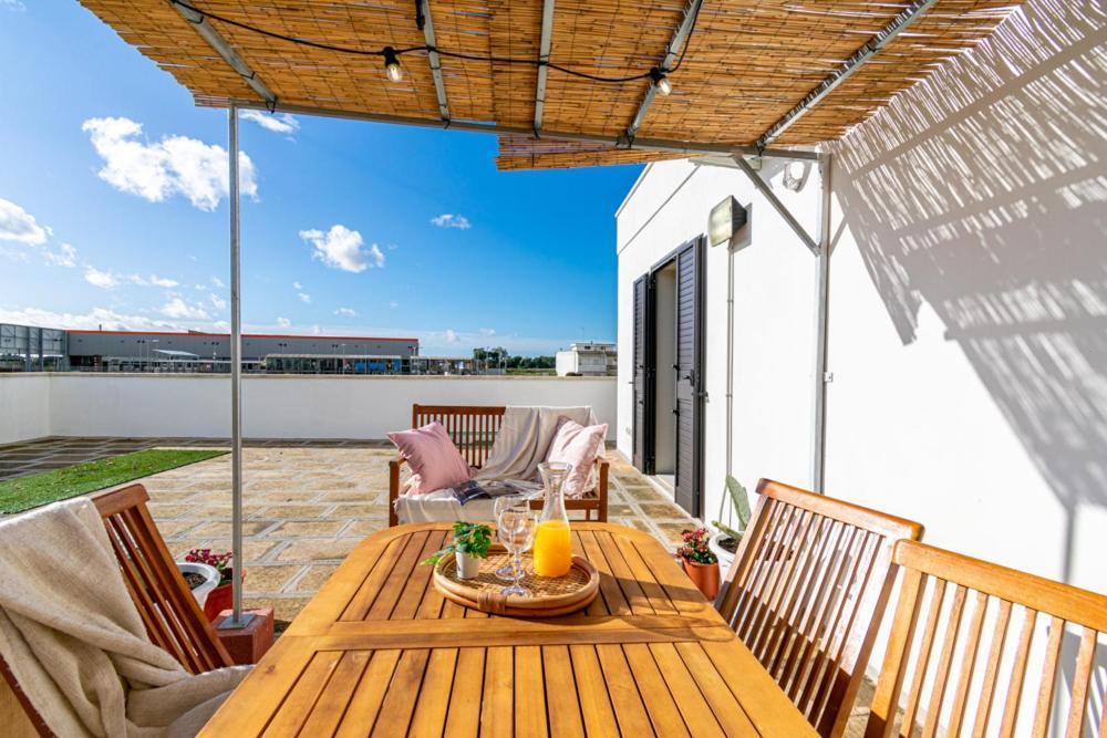 La Terrazza Di Zoe - Castromediano Βίλα Cavallino di Lecce Εξωτερικό φωτογραφία